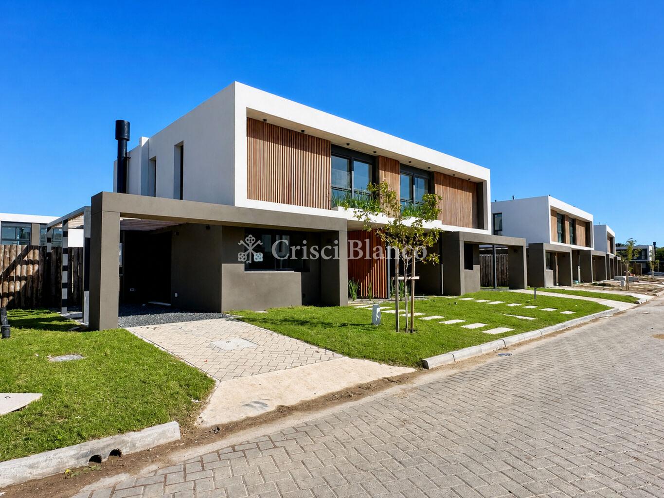 MARINAS CARRASCO CASAS