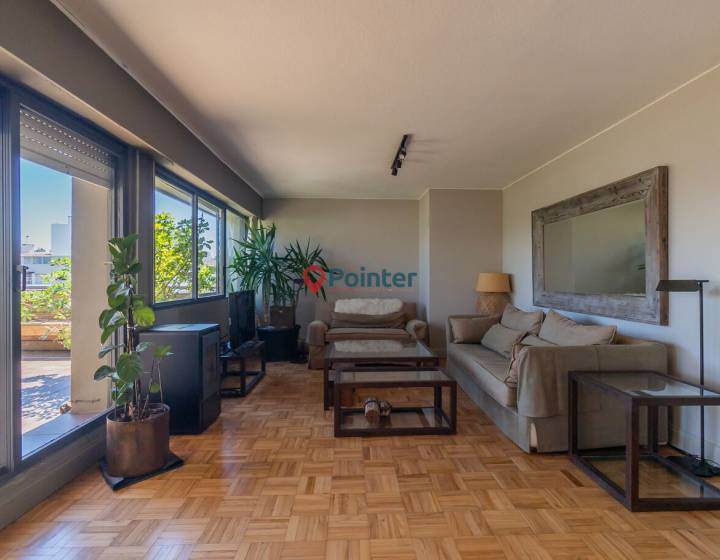 Apartamento Pocitos en alquiler con garage