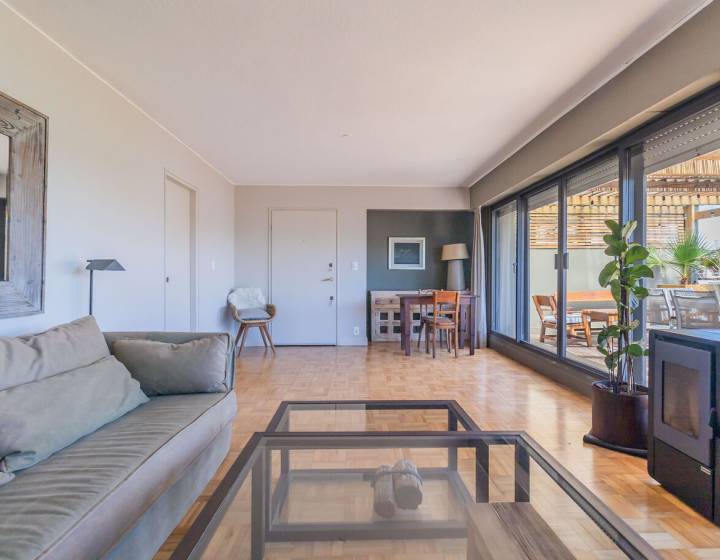 Apartamento Pocitos en alquiler con garage