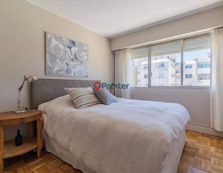 Apartamento Pocitos en alquiler con garage