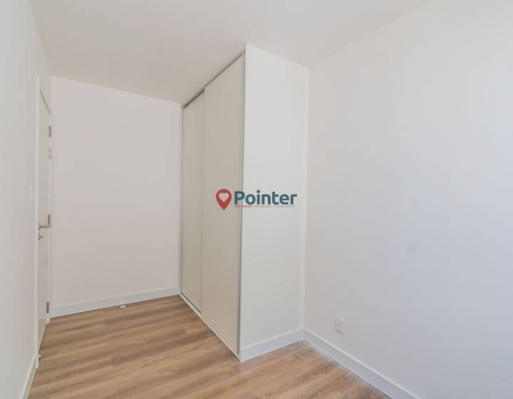 Venta apartamento de 2 dormitorios con cochera y terraza con parrillero propio en Malvin