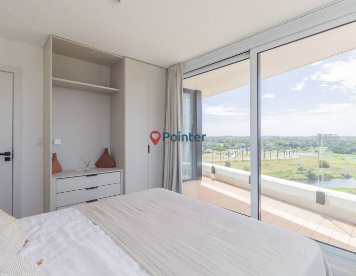 Apartamento de 3 dormitorios a estrenar en Carrasco Este, Ventura Tower Carrasco