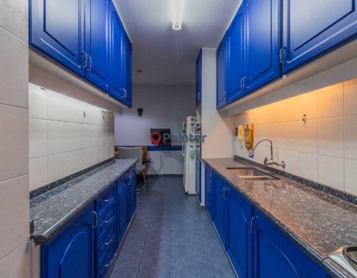 VENTA APARTAMENTO 2 DORMITORIOS SOBRE AVDA.BRASIL POCITOS