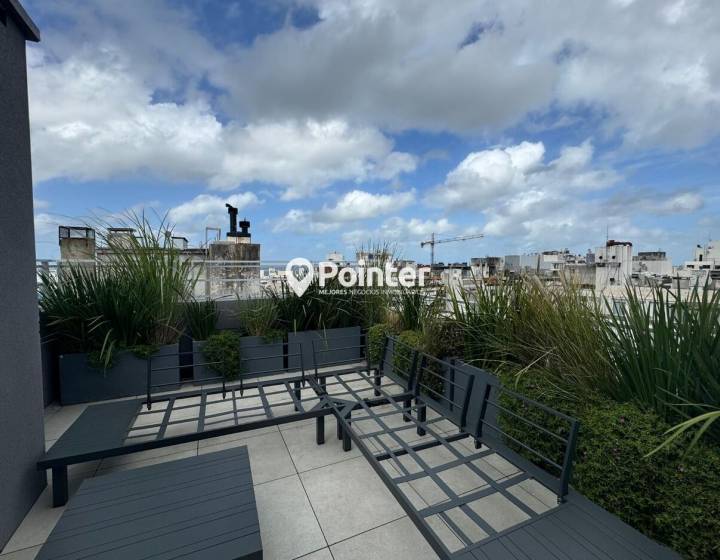 venta punta carretas 2 dormitorios 2 ba&ntilde;os y patio