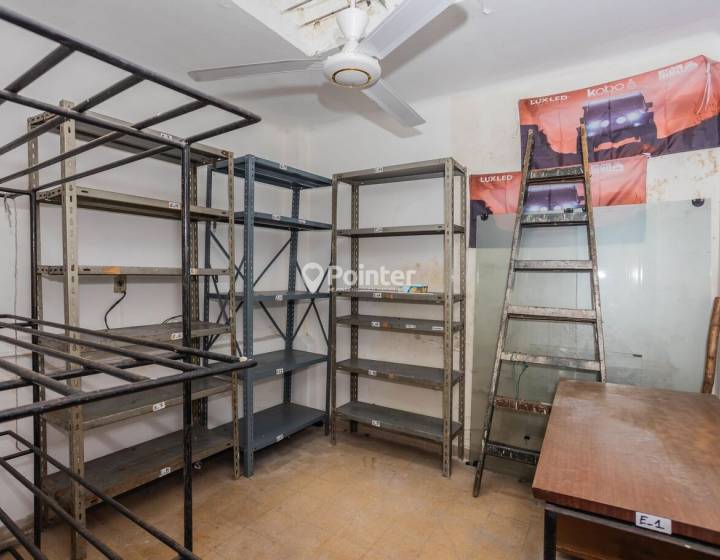 Local comercial en alquiler en Cord&oacute;n