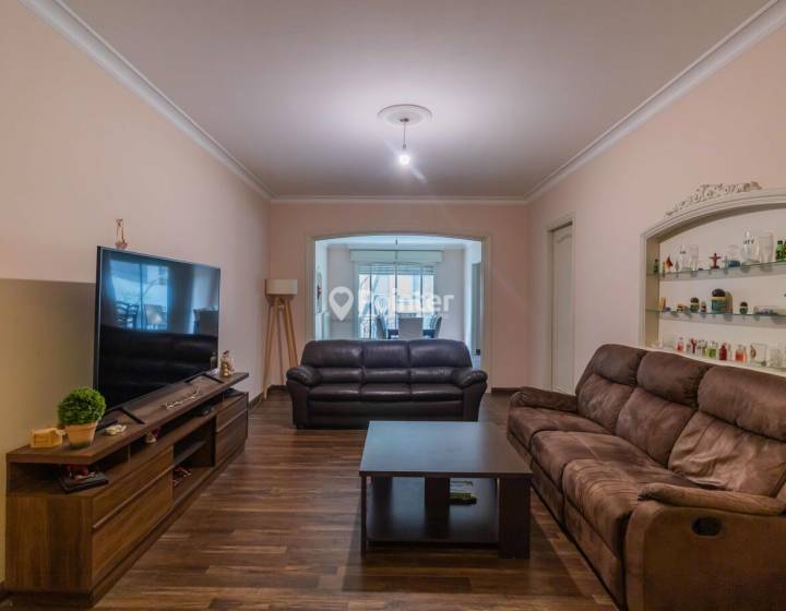 Alquiler apartamento amplio en el centro (sin muebles)