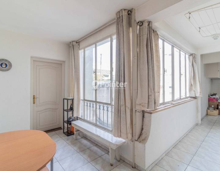 Alquiler apartamento amplio en el centro (sin muebles)