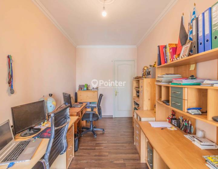 Alquiler apartamento amplio en el centro (sin muebles)