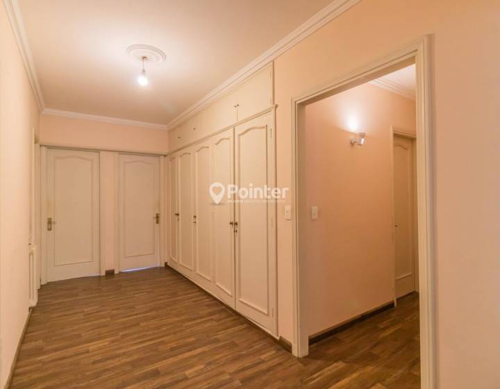 Alquiler apartamento amplio en el centro (sin muebles)