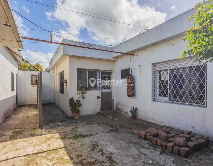 VENTA 3 CASAS EN UN MISMO PADRON IDEAL INVERSORES