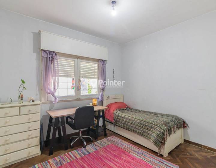 SE VENDE CASA 4 DORMITORIOS PADRON UNICO