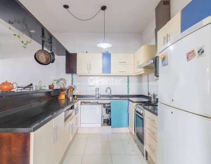 SE VENDE CASA 4 DORMITORIOS PADRON UNICO
