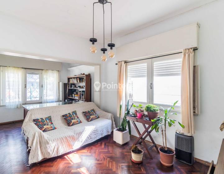 SE VENDE CASA 4 DORMITORIOS PADRON UNICO