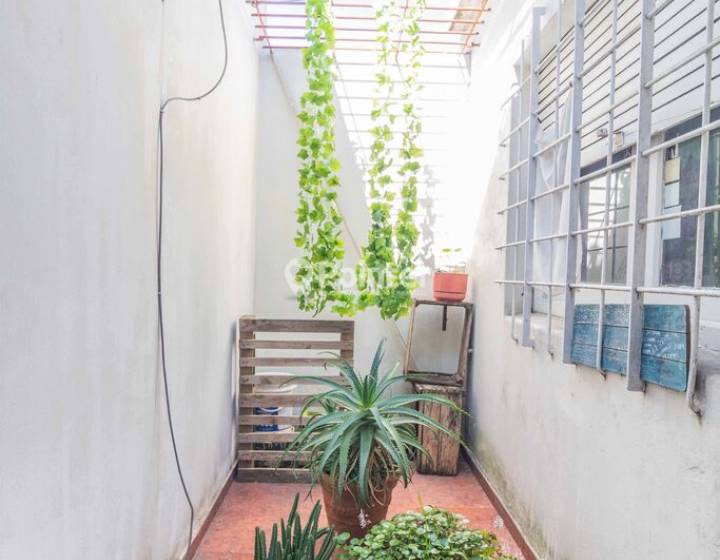 SE VENDE CASA 4 DORMITORIOS PADRON UNICO