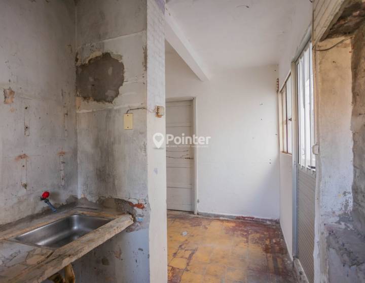 Venta Apartamento 2 dormitorios Cerro y Local Comercial