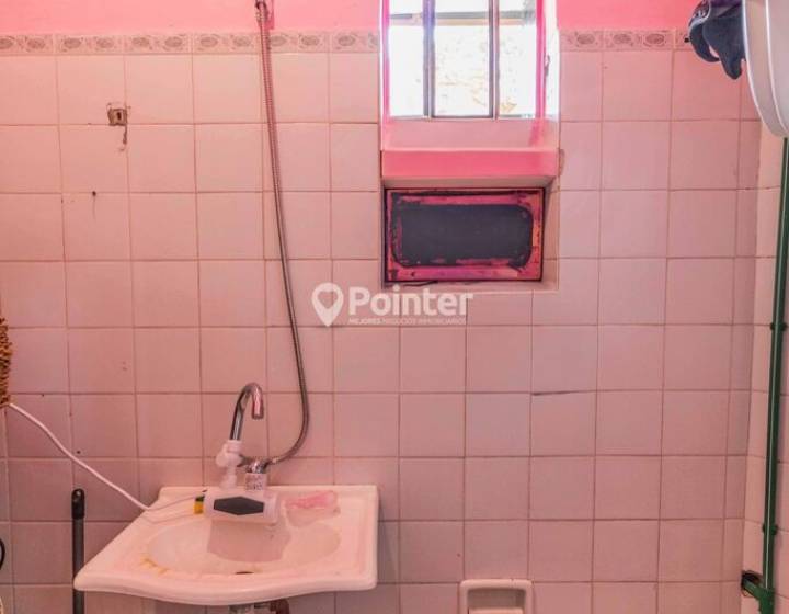 LOCAL COMERCIAL CON RENTA EN POCITOS