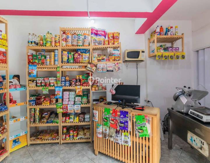 LOCAL COMERCIAL CON RENTA EN POCITOS