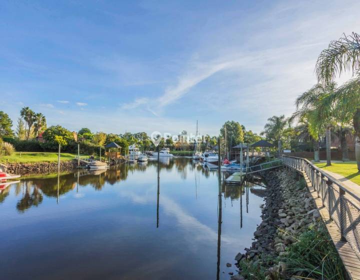 Descubr&iacute; un estilo de vida sin precedentes en Marina Santa Luc&iacute;a, la &uacute;nica urbanizaci&oacute;n n&aacute;utica de...