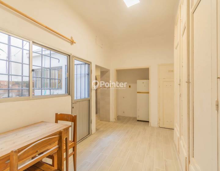 Alquiler amplio apartamento 1 dormitorio con patio y parrillero &ndash; Parque Rod&oacute;