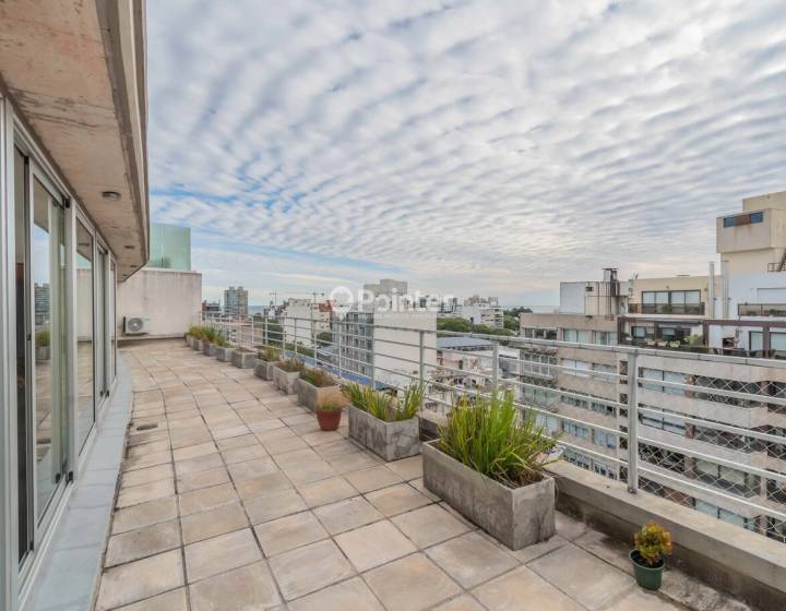MONOAMBIENTE EN VENTA EN VILLA BIARRITZ &ndash; PUNTA CARRETAS