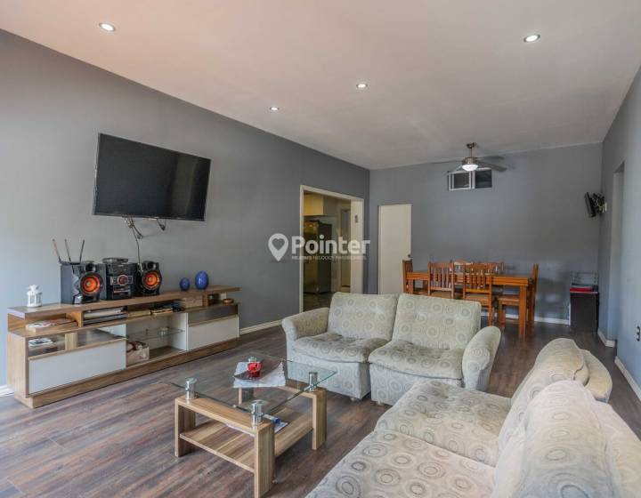 Gran Oportunidad Venta 2 Casas en Tres Ombues.