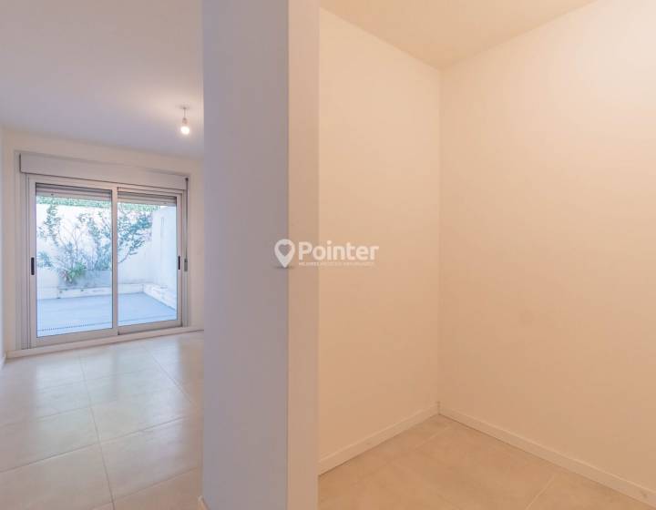 Alquiler Apartamento de 1 Dormitorio con Patio exclusivo en Pocitos Nuevo!