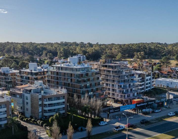 Apartamento de 3 dormitorios en Barra de Carrasco