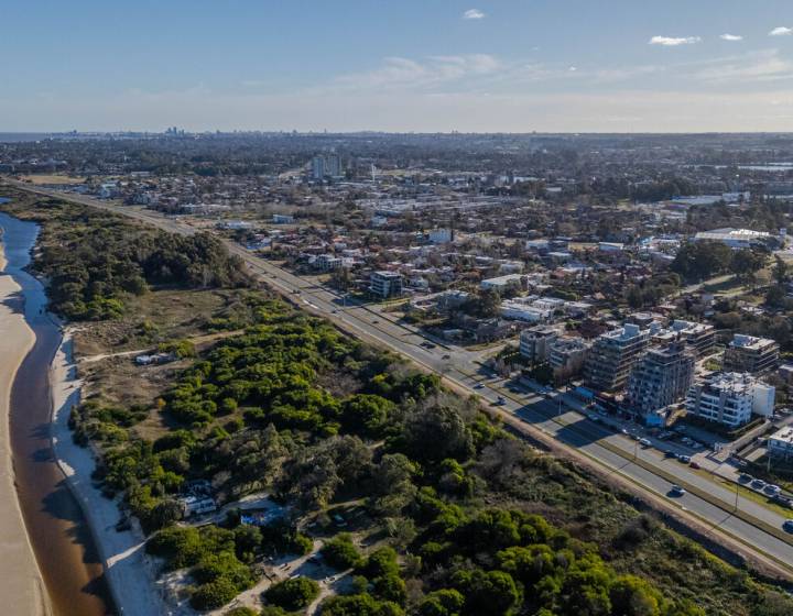 Apartamento de 3 dormitorios en Barra de Carrasco