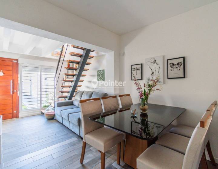 Venta Casa PH 3 Dormitorios + Jard&iacute;n + Cochera en el coraz&oacute;n de Malv&iacute;n
