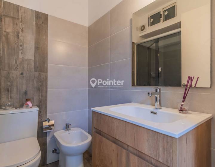 Venta Casa PH 3 Dormitorios + Jard&iacute;n + Cochera en el coraz&oacute;n de Malv&iacute;n