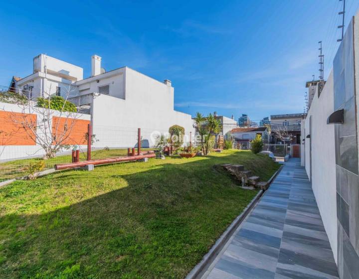 Venta Casa PH 3 Dormitorios + Jard&iacute;n + Cochera en el coraz&oacute;n de Malv&iacute;n