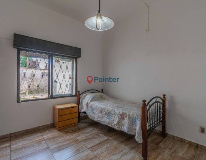 SE ALQUILA CASA 3 DORMITORIOS EN BARRIO PE&Ntilde;AROL