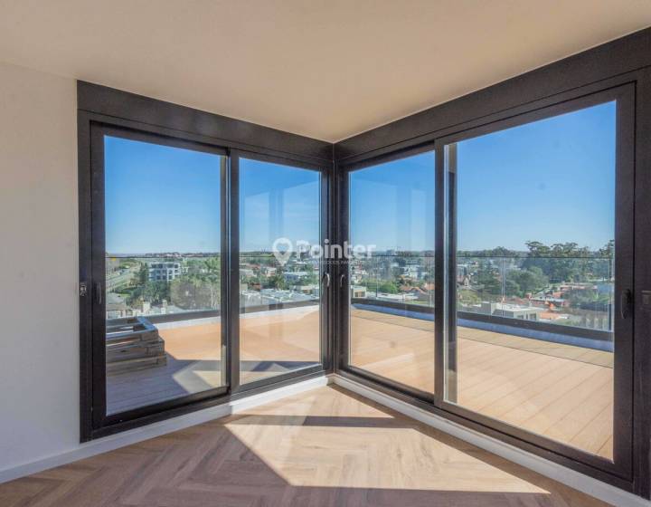 Penthouse de 3 dormitorios en Barra de Carrasco