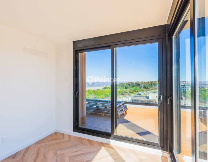 Penthouse de 3 dormitorios en Barra de Carrasco