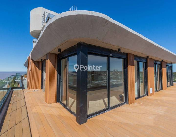 Penthouse de 3 dormitorios en Barra de Carrasco