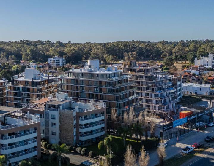 Apartameto con jardin 3 dormitorios en Barra de Carrasco