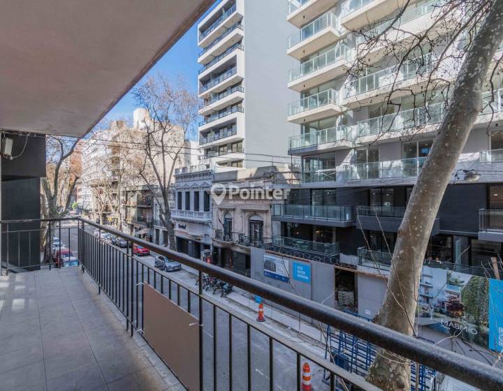 Oportunidad en el Centro &ndash; 4 Dormitorios, 3 Ba&ntilde;os