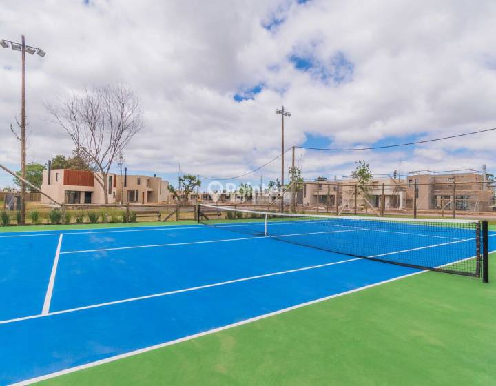 VENTA Casa Huerta de los Horneros, 4 Dormitorios, 3 ba&ntilde;os + Piscina