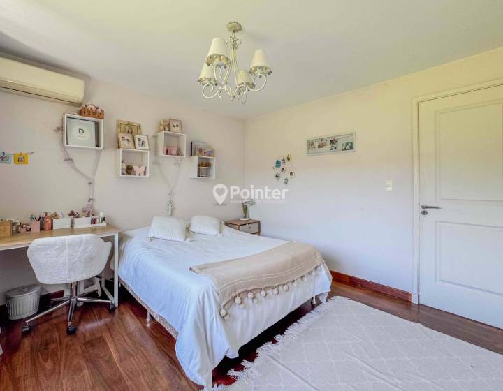 VENTA Casa moderna en Altos de la Tahona, 3 Dormitorios, Piscina y Vista al Golf