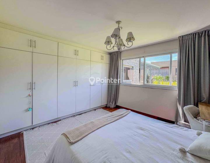 VENTA Casa moderna en Altos de la Tahona, 3 Dormitorios, Piscina y Vista al Golf
