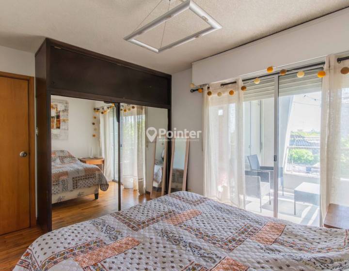 Apartamento tres dormitorios Aguada
