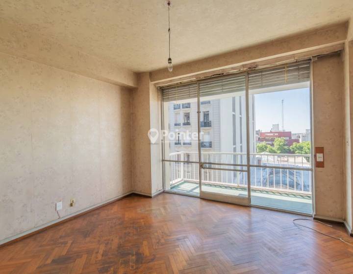 Venta Apartamento en el Centro 3 dormitorios 2 ba&ntilde;os mas servicio