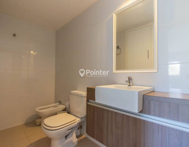 Venta Aparatemento 2 dormitorios, a 50 mt del mar, piscina y parrillero