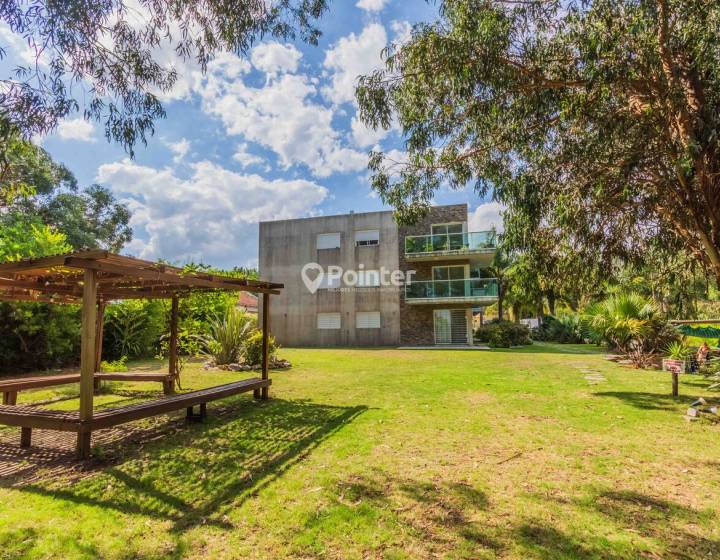 Venta Aparatemento 2 dormitorios, a 50 mt del mar, piscina y parrillero