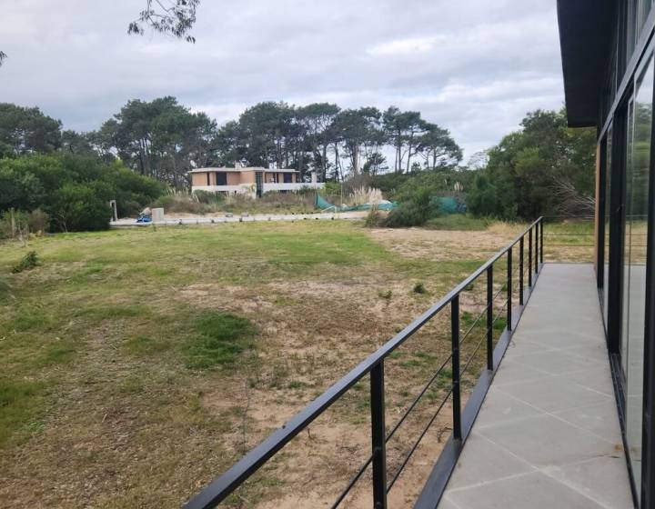 ALQUILER DE DUPLEX EN LA BARRA MALDONADO