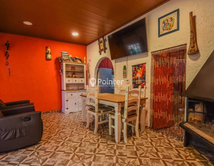 OPORTUNIDAD ! APARTAMENTO 2 DORMITORIOS PR&Oacute;XIMO A TRES OMB&Uacute;ES