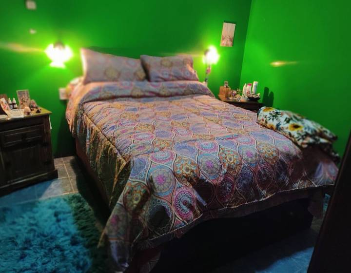 OPORTUNIDAD ! APARTAMENTO 2 DORMITORIOS PR&Oacute;XIMO A TRES OMB&Uacute;ES