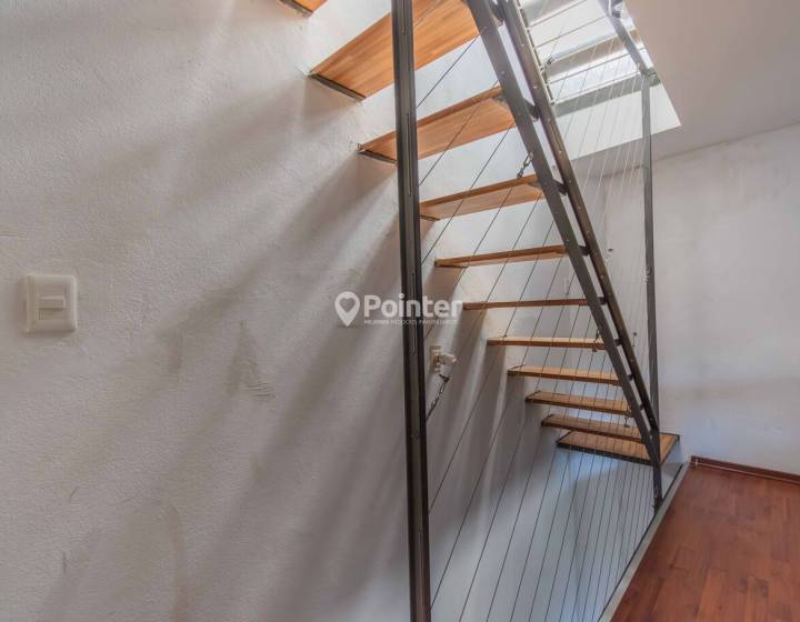 VENTA TRIPLEX  CON TERRAZA CON PARRILLERO CERRADOEN BARRIO PALERMO