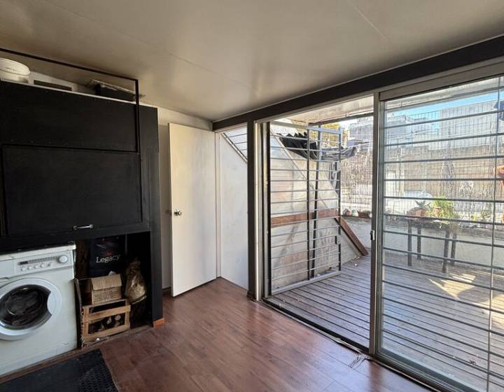 VENTA TRIPLEX  CON TERRAZA CON PARRILLERO CERRADOEN BARRIO PALERMO