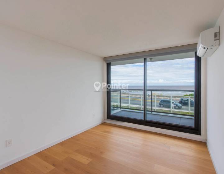 Apartamento 3 dormitorios y garaje Rambla de Malv&iacute;n